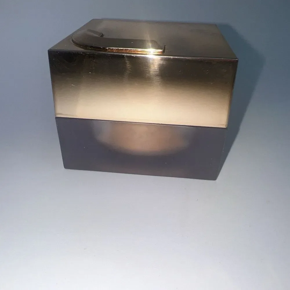 Jaclyn Cosmetics‎ Luminous Powder - Shade BRILLIANT - Full Size 10g/ 0.35 Oz.